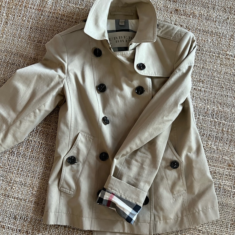 Small, Burberry short trench jacket.